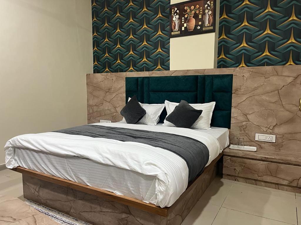 Hotel Sunrise Βαντοντάρα Εξωτερικό φωτογραφία